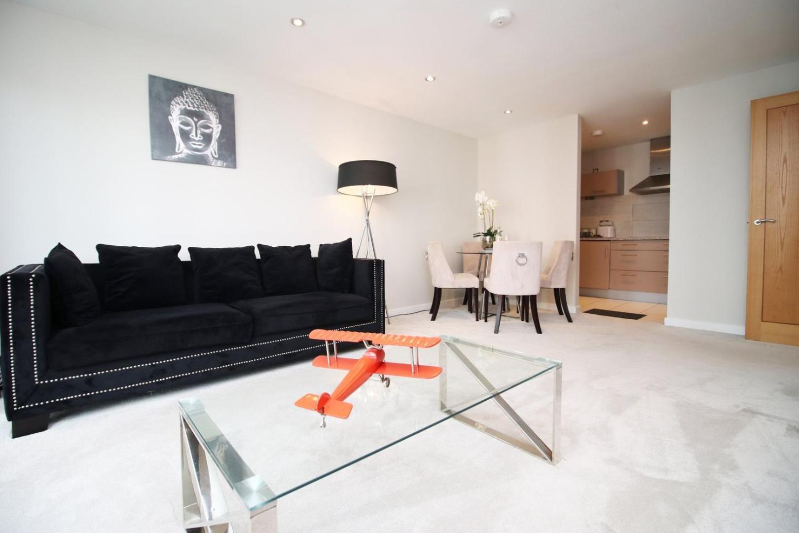 Perfect Getaway In Cardiff Marina Appartement Buitenkant foto