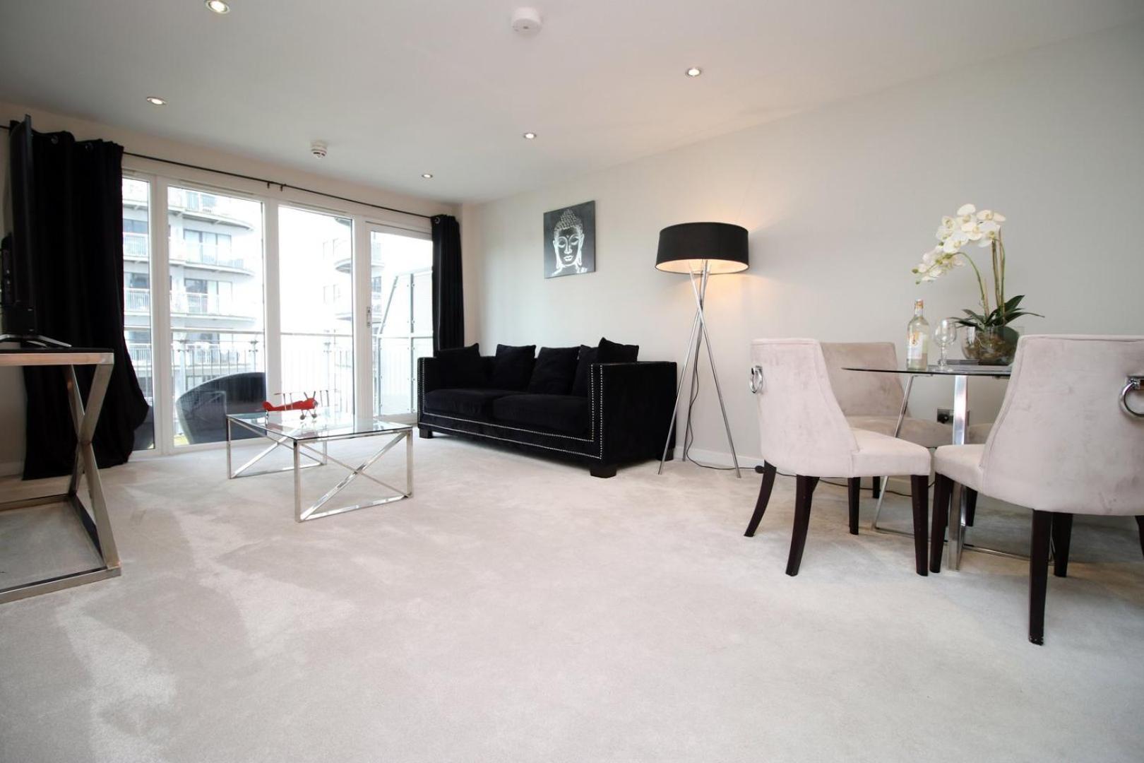 Perfect Getaway In Cardiff Marina Appartement Buitenkant foto