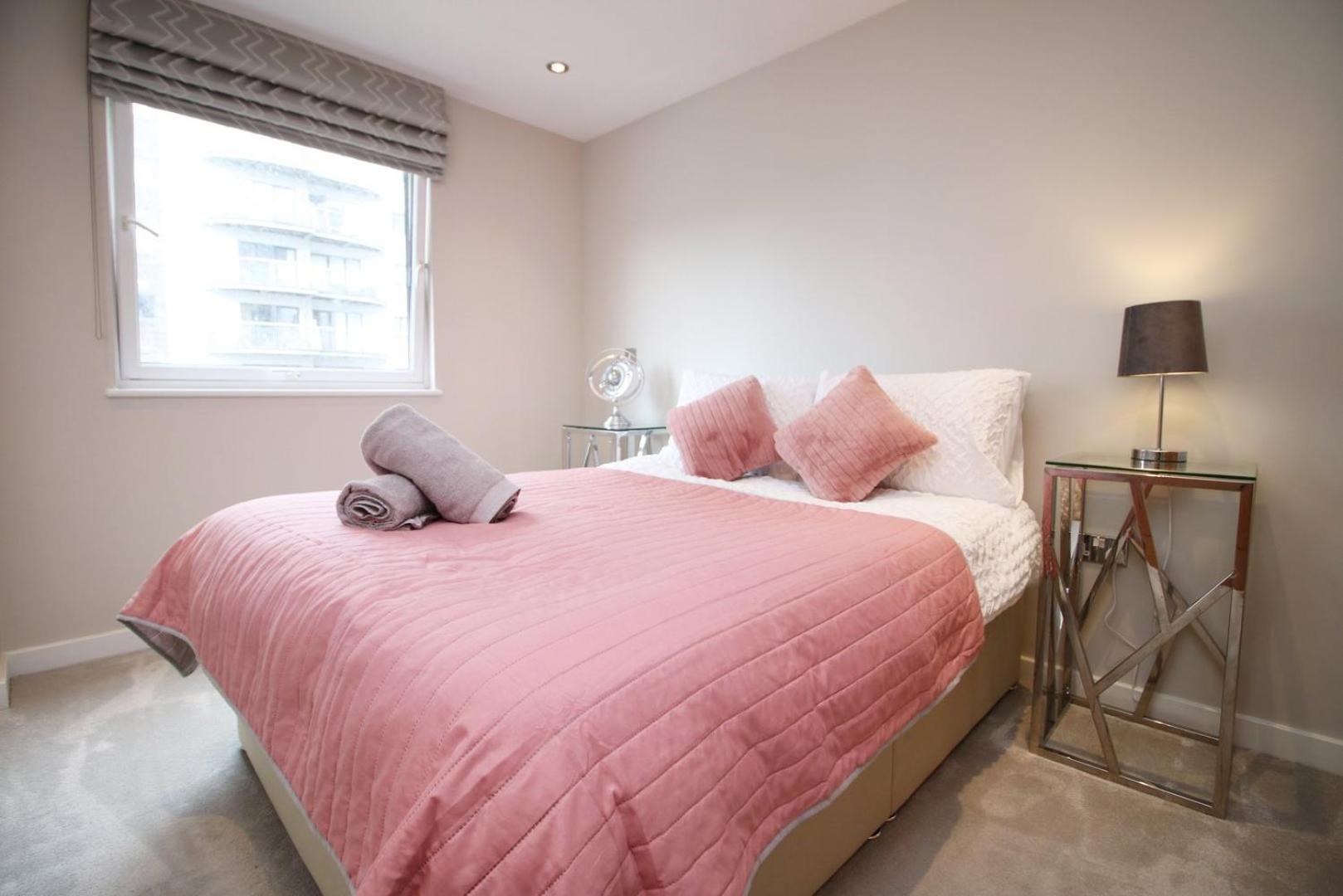 Perfect Getaway In Cardiff Marina Appartement Buitenkant foto