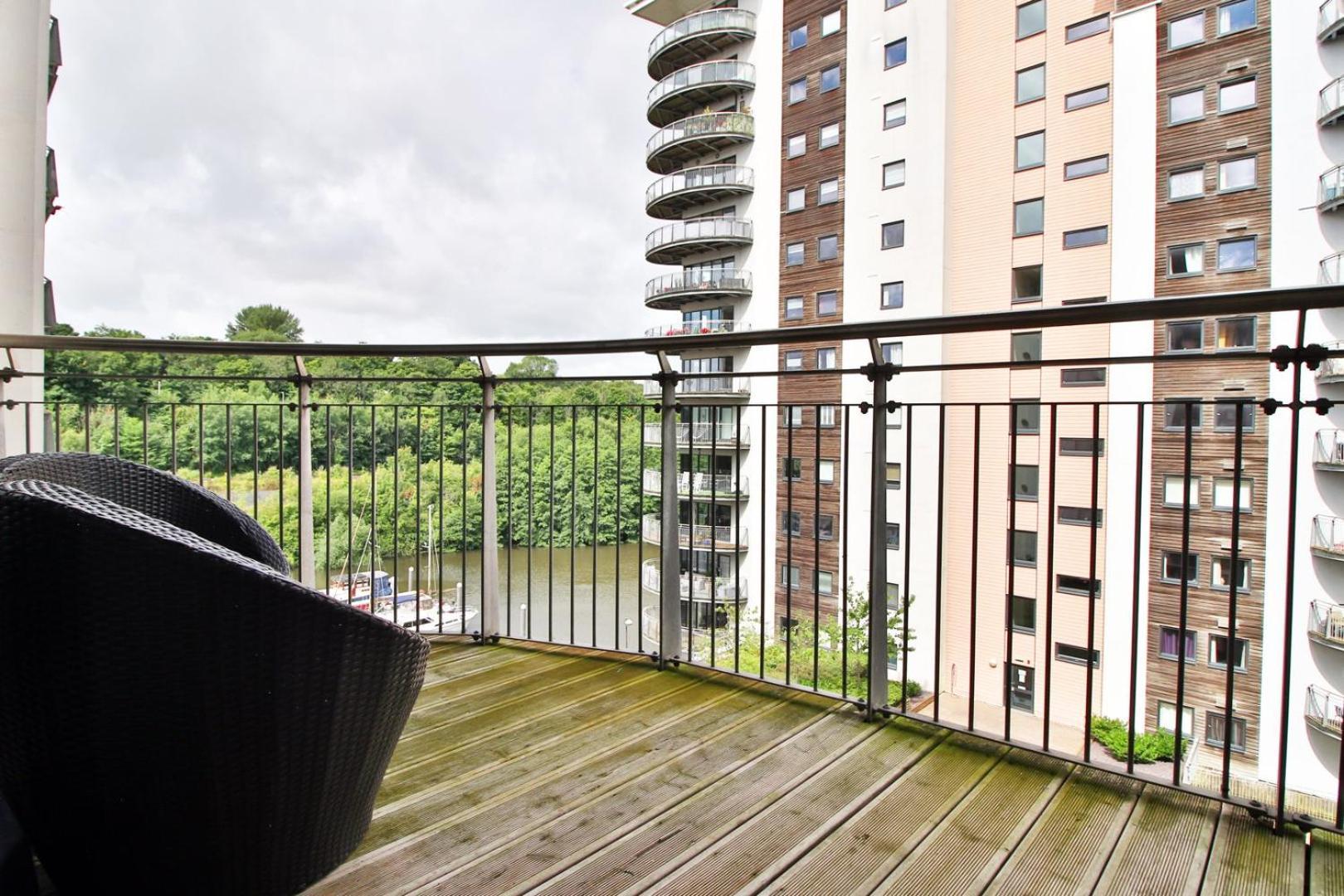 Perfect Getaway In Cardiff Marina Appartement Buitenkant foto